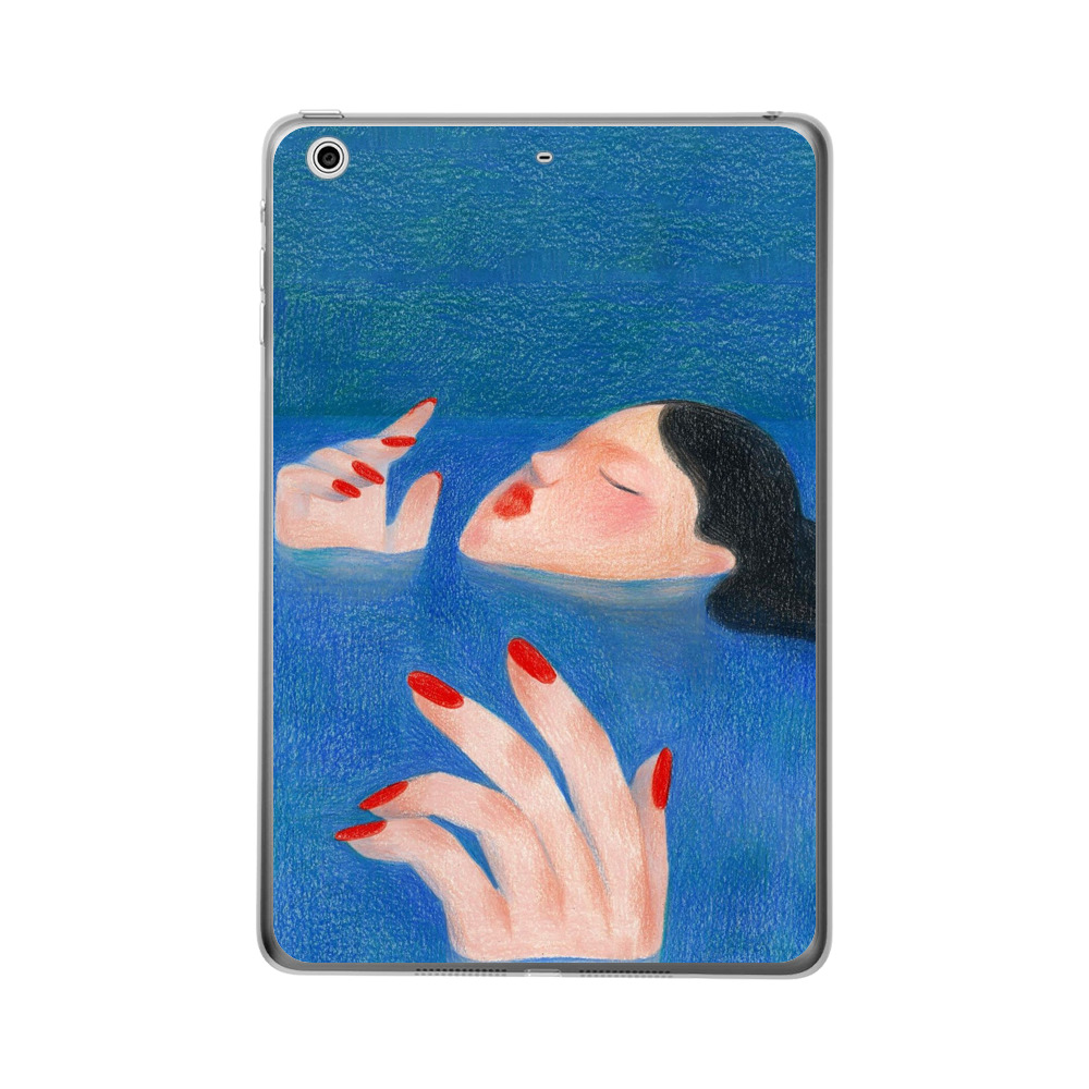 青い水の中で眠る女性 iPad (第7/8/9世代)オリジナルケース